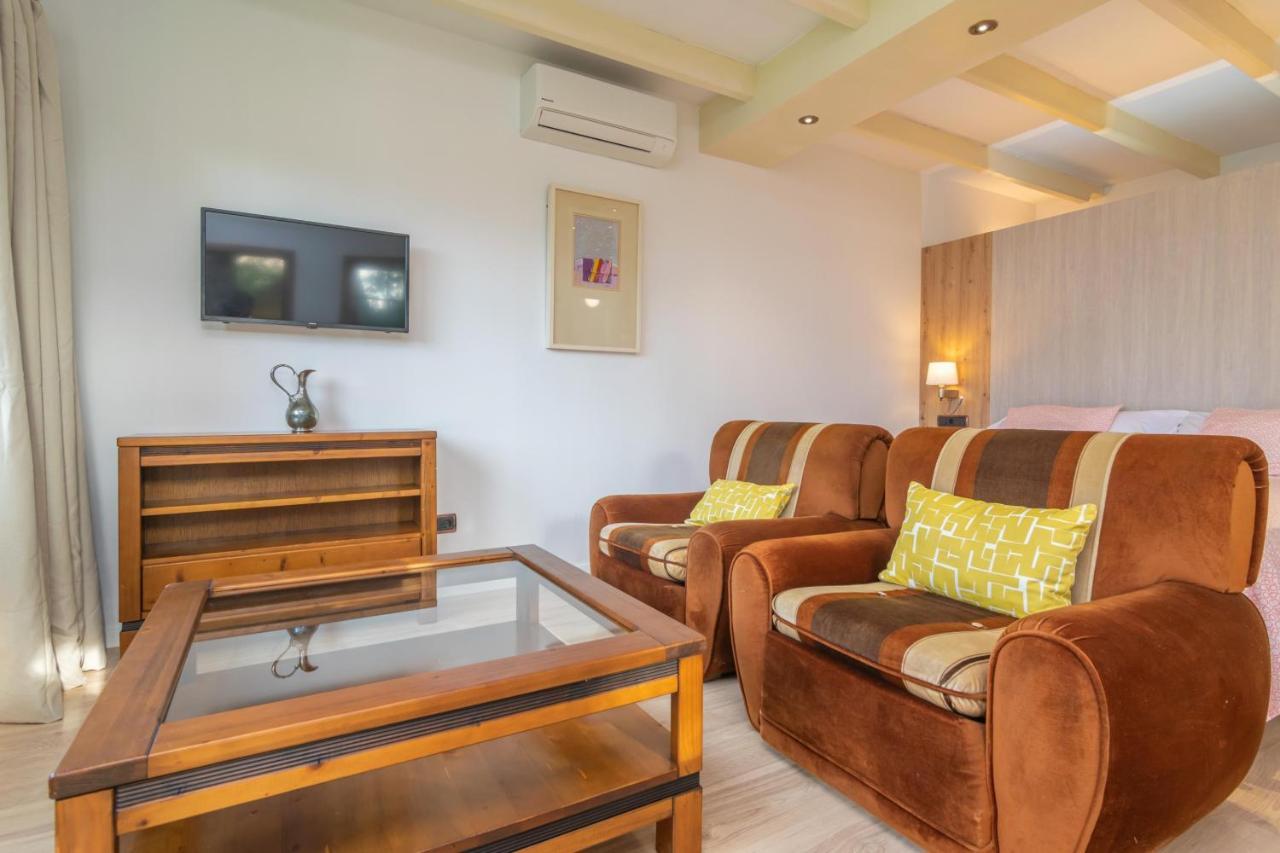 Villa Marjals 16 *